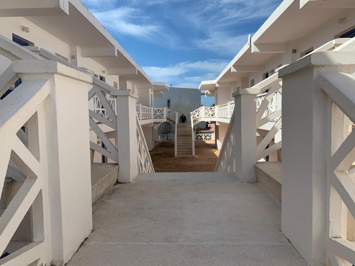 Apartamento En Playa Santo Tomas Es Migjorn Gran Екстериор снимка