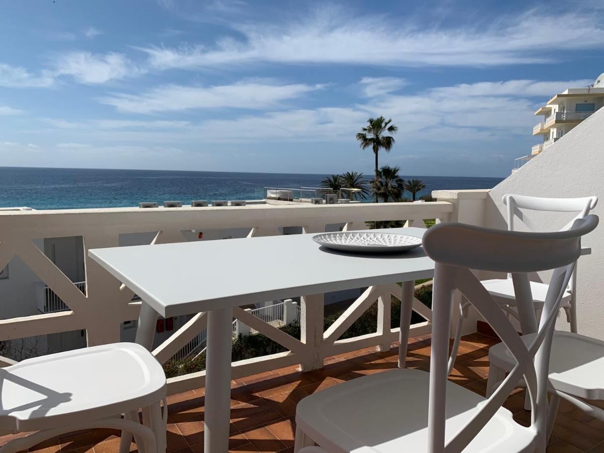 Apartamento En Playa Santo Tomas Es Migjorn Gran Екстериор снимка